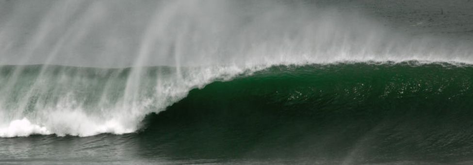 SURFING IN ERICEIRA