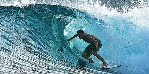 SURFING IN LOMBOK