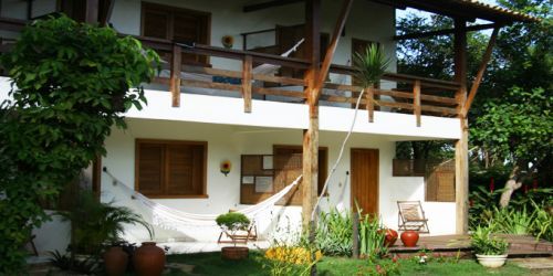 ITACARE' SURF LODGE